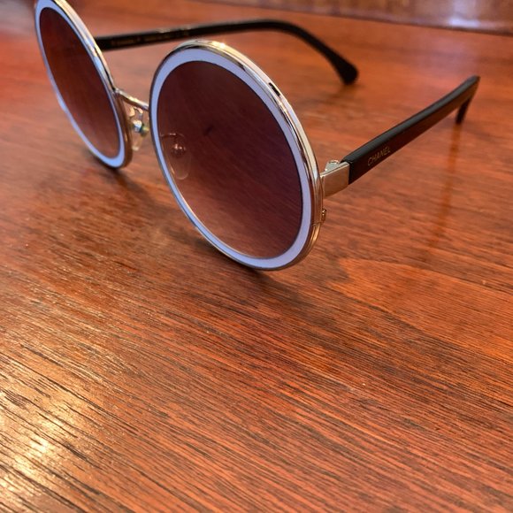 Chanel Sunglasses - Picture 6 of 7